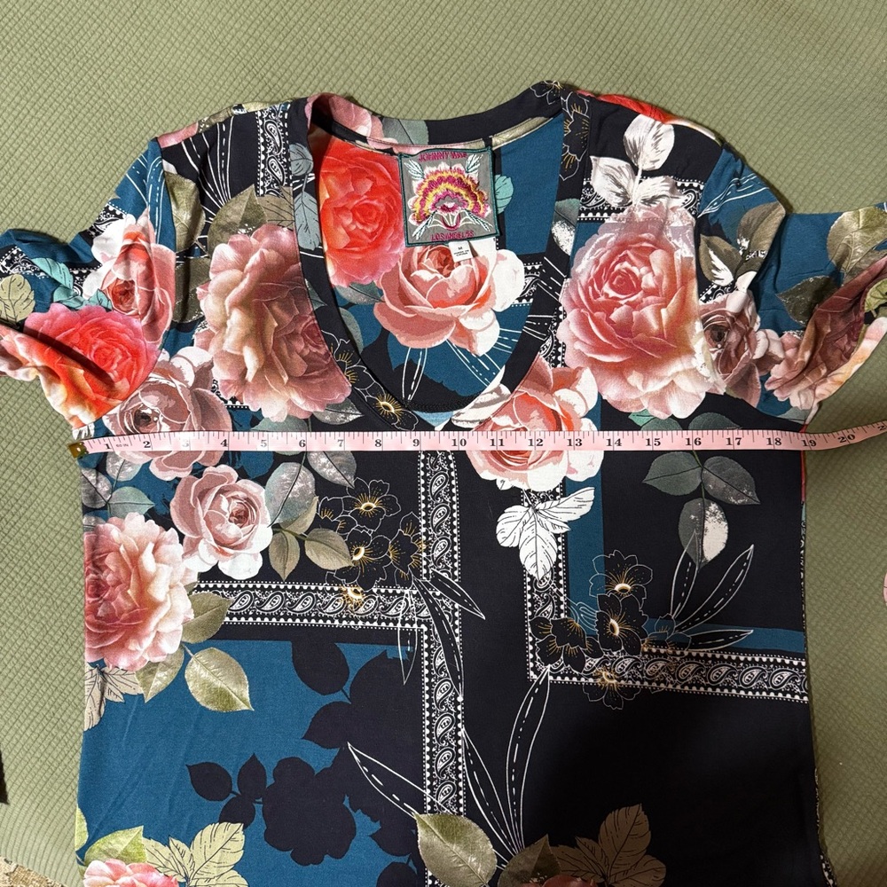Johnny Was Rosabel Blouse Favorite Long Sleeve T Shirt Floral Size Medium - Picture 9 of 9